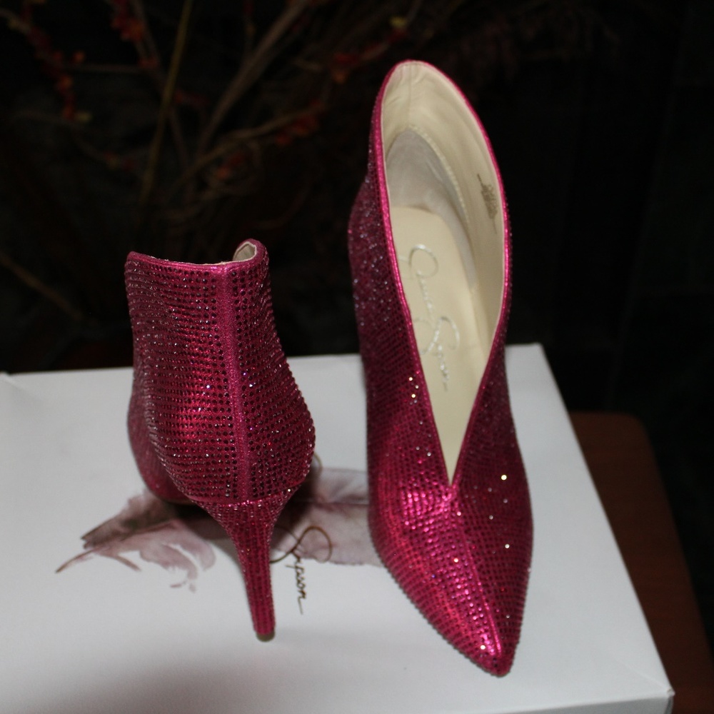 NWT! Jessica Simpson Pointy-Toe Rhinestone Booties